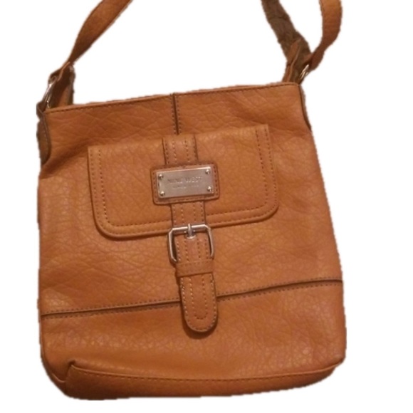 Nine West Handbags - Nine West Crossbody Bag